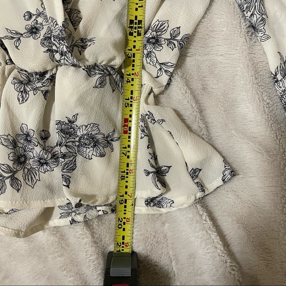 The Outfit Floral Top / Size S - Picture 6 of 6